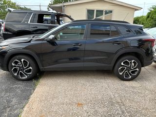 2026 Chevrolet Trax FWD 2RS - Exterior Side Driver Image